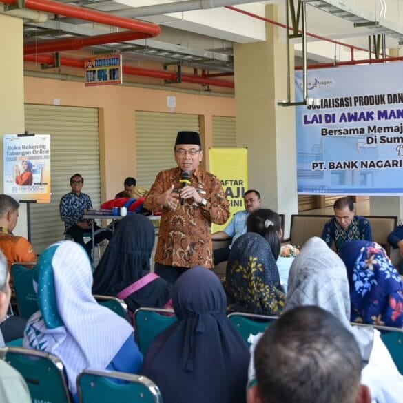 Bank Nagari Sosialisasikan KUR dan Simamak ke Pedagang Pasar Raya