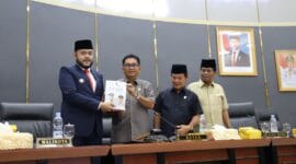 DPRD Padang Gelar Paripurna, Fadly Amran Paparkan Arah Pembangunan 5 Tahun ke Depan