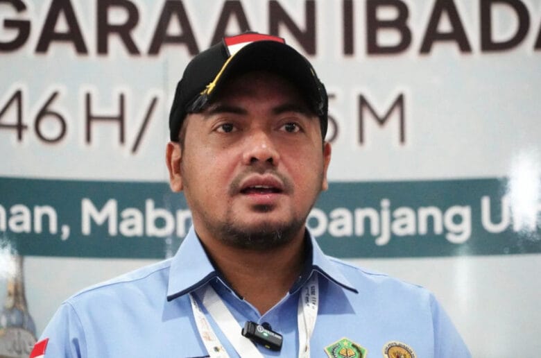 Ini Upaya PPIH Arab Saudi Satukan Jemaah dalam Satu Kloter
Ini Upaya PPIH Arab Saudi Satukan Jemaah dalam Satu Kloter Utuh untuk Pemberangkatan ke Madinah dan Jeddah