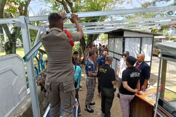 Langgar Janji Bongkar Lapak, PKL di Jalan Flamboyan Ditertibkan Satpol PP