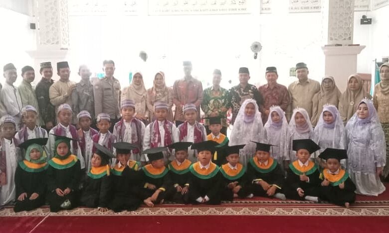 MDTA Bustanul Huda Gelar Khatam dan Wisuda Tilawah, 26 Santri MDTA Bustanul Huda Gelar Khatam dan Wisuda Tilawah, 26 Santri Diwisuda