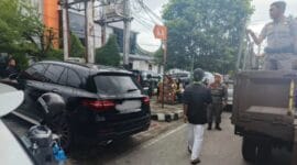 Parkir di Trotoar, Petugas Keamanan Rumah Sakit Ribut dengan Satpol PP Padang