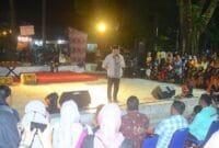 Pentas Seni Pelajar Ramaikan Akhir Pekan di Pantai Padang