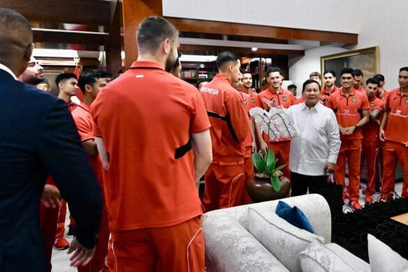 Timnas Indonesia Disambut Hangat Presiden Prabowo Usai Kemenangan atas Tiongkok