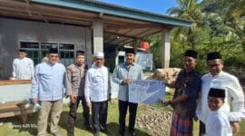 Wagub Sumbar Serahkan Sapi Kurban Presiden untuk Ponpes Minangkabau