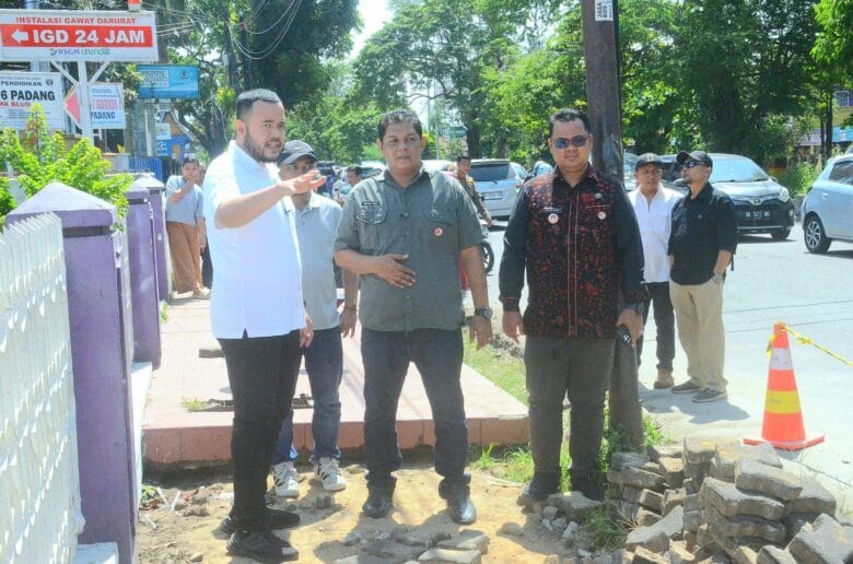 Wako Fadly: Relokasi PKL Bukan Penertiban, Tapi Pemberdayaan Wako Fadly: Relokasi PKL Bukan Penertiban, Tapi Pemberdayaan