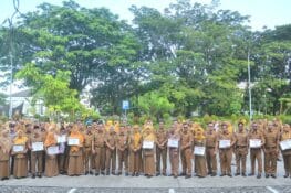 ASN Berprestasi Terima Penghargaan, Plh Sekda Padang Tekankan Profesionalisme