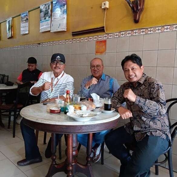 Hamdanus Silahturahmi bersama Duo Tokoh Olahraga Sumbar