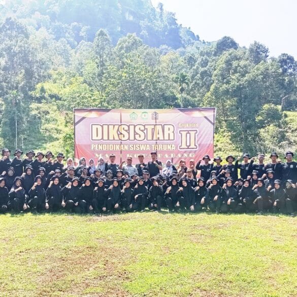 Cetak Generasi Unggul, Diksistar MAN I Padang resmi Ditutup Afrizal 
