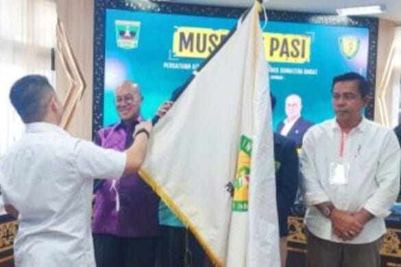 Terpilih Secara Aklamasi sebagai Ketua PASII , Erianto Ucapkan Selamat kepada Iqra Cissa