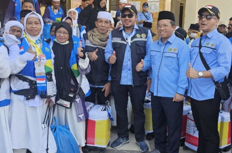 Keberangkatan KJT 28 Tutup Layanan Makkah, Jemaah Haji Terkonsentrasi di
Keberangkatan KJT 28 Tutup Layanan Makkah, Jemaah Haji Terkonsentrasi di Madinah