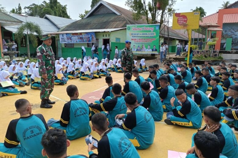 MAN 3 Padang Gandeng Lantamal II Latih Disiplin Siswa Baru di MATSAMA 2025/2026