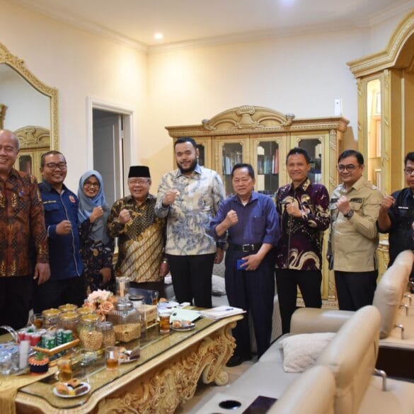 Pemko Padang Gandeng UNES Bangun Sistem Pengelolaan Sampah Berbasis IoT