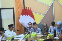 Pemko Padang Kembali Anugerahkan Pin Emas untuk Tokoh Berjasa di HJK ke-356