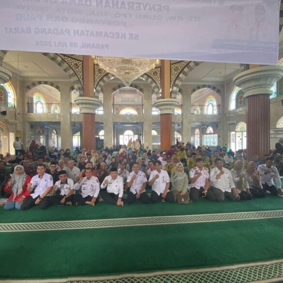 Pemko Padang Salurkan Dana Operasional Triwulan II di Padang Barat