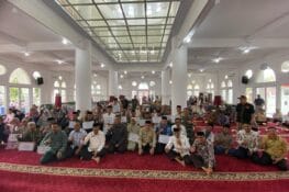 Pemko Padang Serahkan Dana Operasional Triwulan II di Koto Tangah