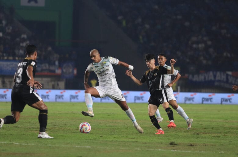 Piala Presiden 2025 Jadi Ajang Evaluasi, Bojan Hodak Optimistis Persib Lebih Baik 