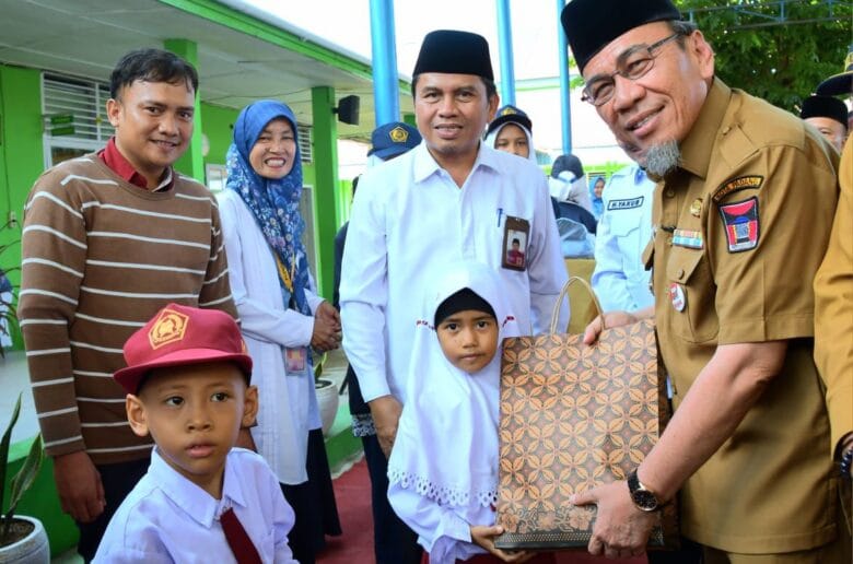 Program Kartu Padang Juara Jangkau Peserta Didik Madrasah Program Kartu Padang Juara Jangkau Peserta Didik Madrasah