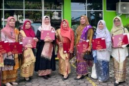 Sembilan ASN MAN 3 Padang Terima Satyalancana