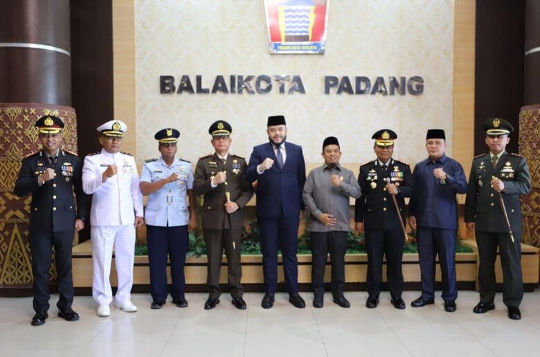 Sinergi Polresta dan Pemko Jadi Kunci Padang Tertib dan Aman Sinergi Polresta dan Pemko Jadi Kunci Padang Tertib dan Aman