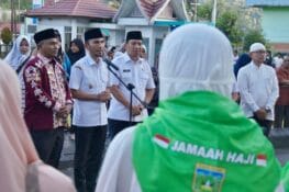 Tiba di Kampung Halaman, Jemaah Haji Disambut Hangat di Balai Kota