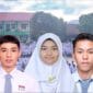 Tiga Siswa MAN 1 Padang Kibarkan Merah Putih di HUT RI ke-80