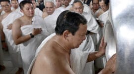 
Umrah Bersama Presiden RI, Menag Doakan Keberkahan Bagi Bangsa Indonesia
