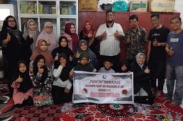 Alumni SMPN 20 Padang Angkatan 95 Tebar Kebaikan Lewat Program Jumat Berkah