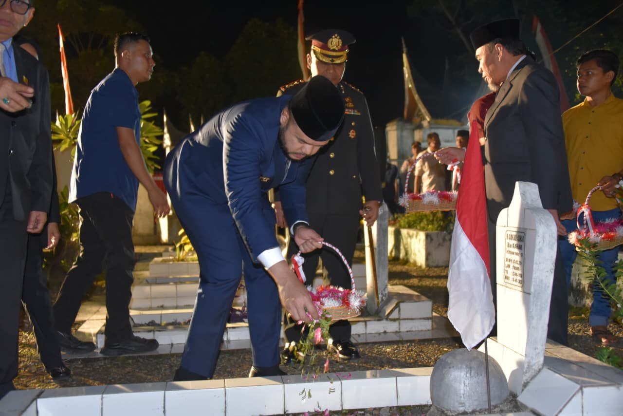 Apel Kehormatan di TMP Kuranji, Padang Kenang Jasa Pahlawan