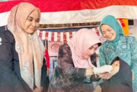 Cegah Stunting, Maria Feronika Salurkan Asupan Gizi Balita di Pasar Usang