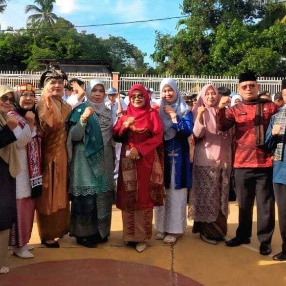 Semarak Budaya Nusantara Warnai Upacara Peringatan HUT ke-80 Kemerdekaan RI di MAN 3 Padang