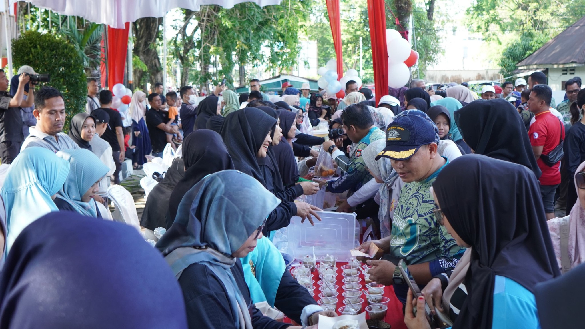 Kuliner Murah dan Layanan Publik di “Serbu Nakerin”