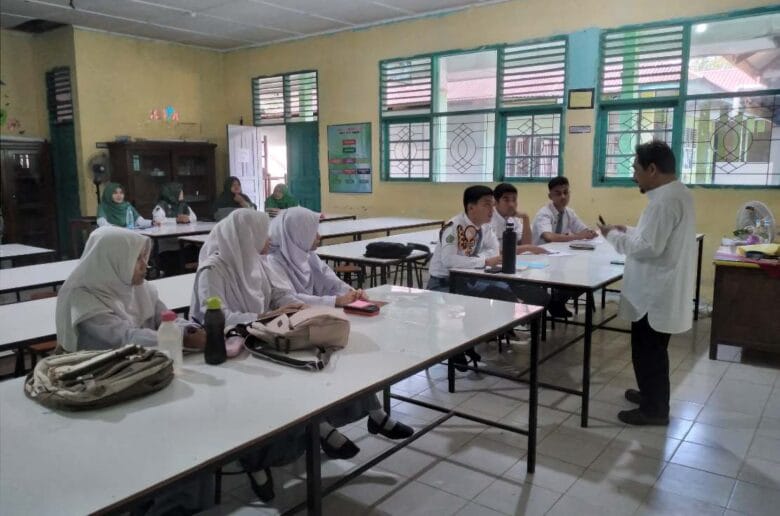 MAN 3 Padang Datangkan Pelatih dari Unand Jelang OSN Provinsi