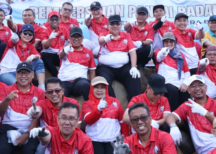 Muhidi Ajak Warga Budayakan Kebersihan Lingkungan