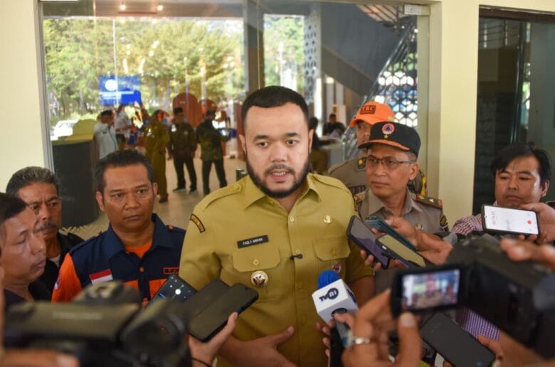 Padang Bakal Gelar Tsunami Drill Libatkan 200 Ribu Warga Padang Bakal Gelar Tsunami Drill Libatkan 200 Ribu Warga