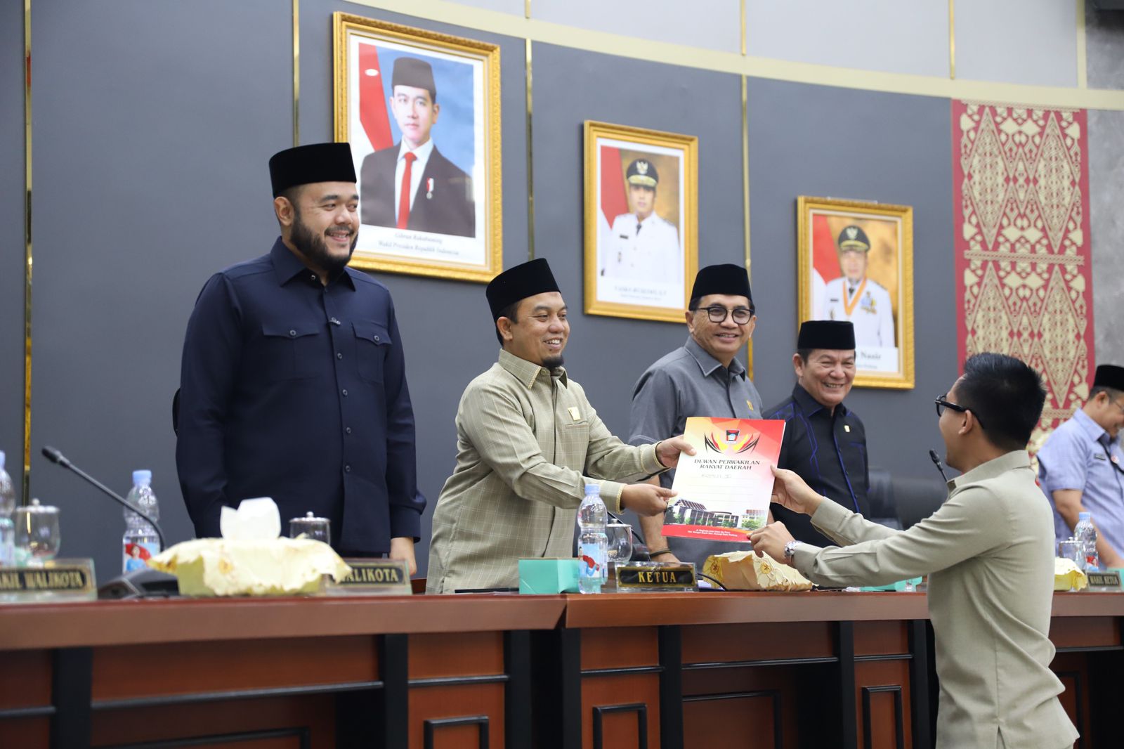 Pemko dan DPRD Padang Hasilkan 9 Perda Hingga Akhir Masa Sidang III