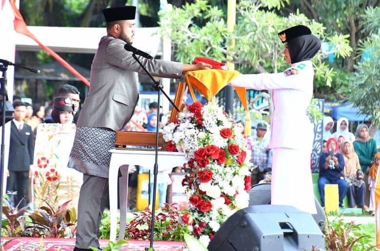 Wali Kota Padang Ajak Warga Lanjutkan Perjuangan Lewat Kerja Nyata Wali Kota Padang Ajak Warga Lanjutkan Perjuangan Lewat Kerja Nyata