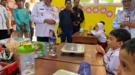 Wawako Padang Tinjau Program Makan Bergizi Gratis di SDN 24 Ujung Gurun