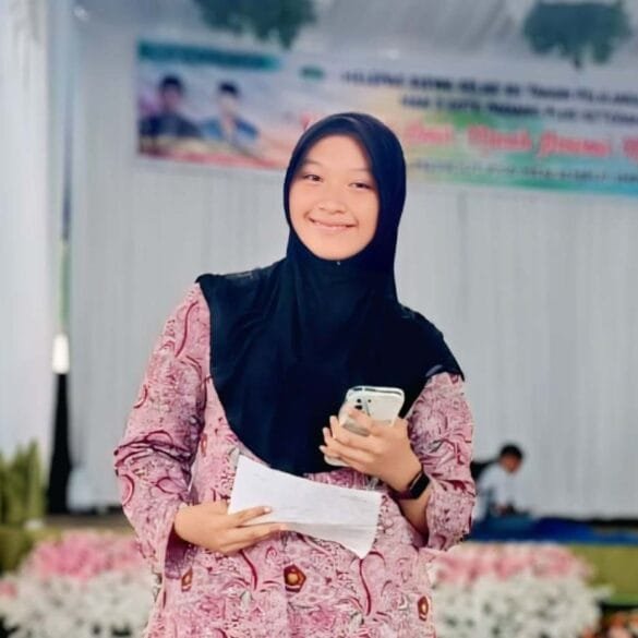 Raih Juara Harapan 1 Lomba Menulis Surat Se-Sumbar, Siswi MAN 3 Padang Buktikan Keunggulan Literasi