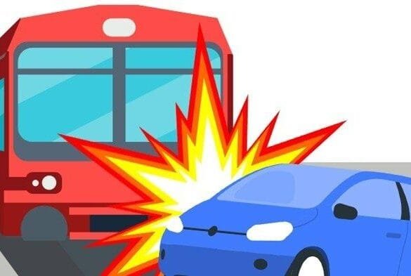 Kereta Api Tabrak Minibus di Padang, Satu Pelajar Dikabarkan Tewas