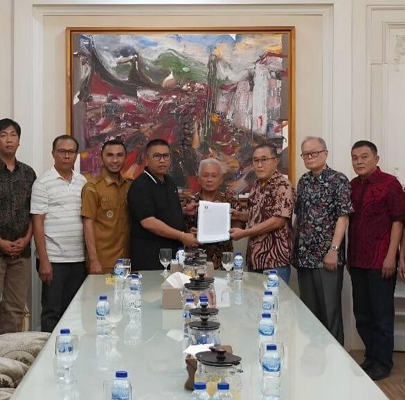 Pemko Padang Panjang Terima Hibah Tanah dari HBT dan HTT