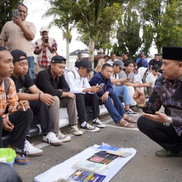 Mahasiswa Padang Panjang Gelar Aksi Damai, Sampaikan 25 Tuntutan