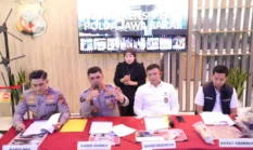Pelaku Pembunuhan Satu Keluarga Ditangkap Saat Hendak Kabur ke Laut
