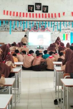 Melek Digital, Guru dan Siswa MAN 3 Padang Belajar Koding Bareng