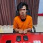 Satresnarkoba Polres Kuansing menangkap pria asal Padang berinisial AM (43) dengan barang bukti 17 paket sabu siap edar di Desa Siberakun, Benai. 