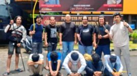 Tim Satreskrim Polresta Padang mengamankan lima pelaku tawuran yang menewaskan seorang remaja, di Kuranji, Kota Padang, Sabtu (13/9/2025). (Ist.)