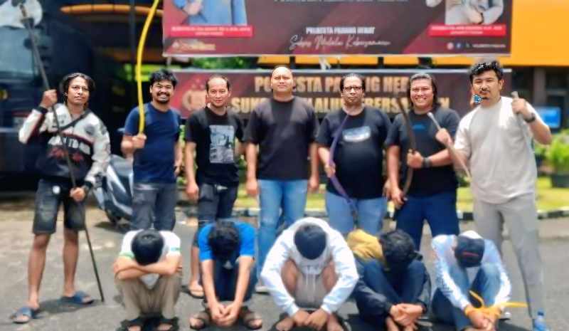 Tim Satreskrim Polresta Padang mengamankan lima pelaku tawuran yang menewaskan seorang remaja, di Kuranji, Kota Padang, Sabtu (13/9/2025). (Ist.)