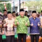 Wakil Wali Kota Padang, Maigus Nasir, saat menghadiri Semarak Maulid Nabi di Masjid Baiturrahman Kuranji.
