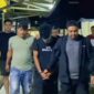 Tim Black Spider Polres Solok Kota berhasil mengungkap kasus penggelapan uang Rp16 juta lebih di Toko Axera Point. Pelaku ditangkap bersama barang bukti sepeda motor dan invoice penjualan. (Ist.)