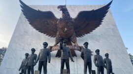 Monumen Pancasila Sakti, dibangun dengan tujuan untuk mengingat perjuangan para Pahlawan Revolusi yang berjuang mempertahankan ideologi negara Republik Indonesia, Pancasila dari ancaman ideologi komunis.